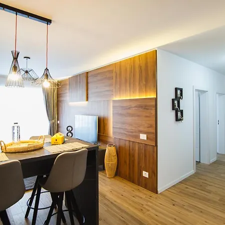Magnificent Home At Prima Residence Oradea Exterior photo