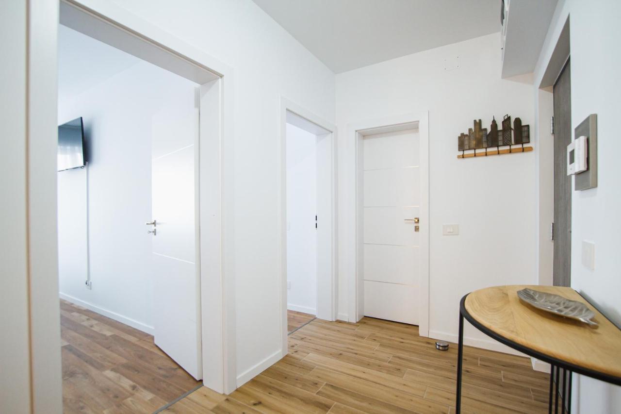Magnificent At Prima Apartment Oradea