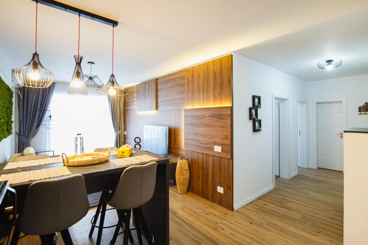 Magnificent At Prima Apartment
